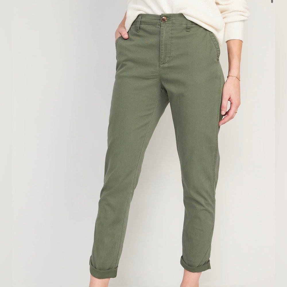 NWT Women’s Old Navy High-waisted Chinos